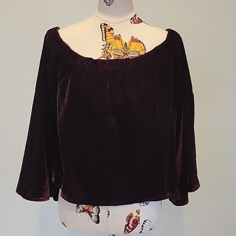 Deep Purple Off The Shoulder Velvet Bell Sleeved Top. Size Is M.